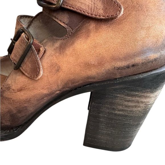 Freebird by Steven Bond Gladiator Sandal Women's 10 Brown Distressed Leather - Picture 5 of 15